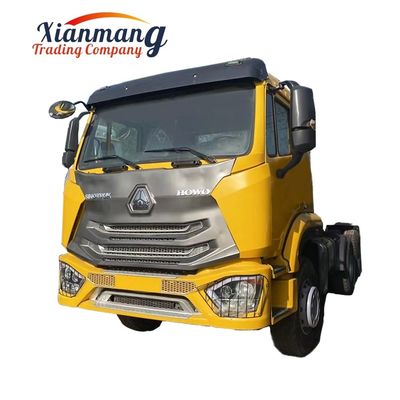 comprare 2017-2024 Anno Usato Howo NX Tractor Trucks 371 380 400 cavalli 6x4 10 ruote Relè Truck Head con 2 passeggeri online manufacture