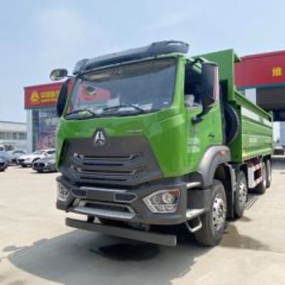 comprare Sinotruk HOWO NX 8x4 usato camion scarico 50 tonnellate con telo e serbatoio di carburante da 400L online manufacture