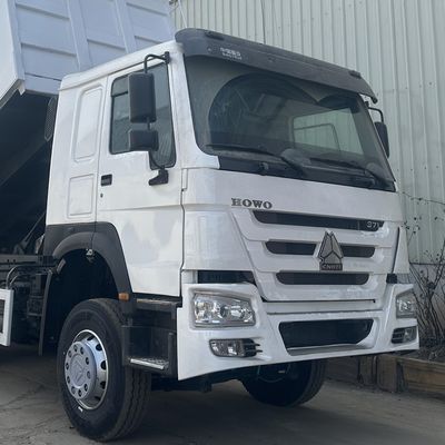 comprare Sinotruck Usato Howo Dump Truck 6x4 Euro 2 Specifica 5600X2300X1500mm Fuel Tanker 300L Capacità massima di carico di 30 tonnellate online manufacture