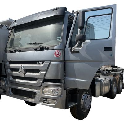 Un buon prezzo. Usato Sinotruk Traktor Truck 371HP WEICHAI Motore diesel Capacità 8L Camera posteriore Nessuna in linea