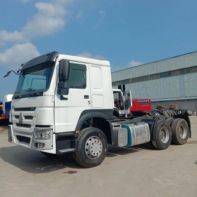 Un buon prezzo. Sinotruk Howo 6X4 Used Truck Tractor con 10 pneumatici e 300-400L di capacità del serbatoio del carburante in linea