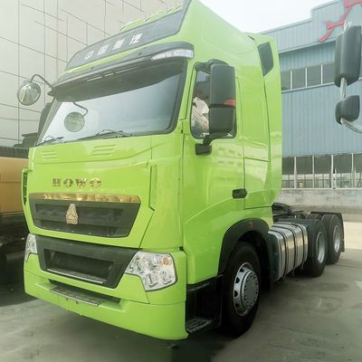 Un buon prezzo. 540 CV 8x4 Sinotruk Traktor Truck Howo T7h Tracter Head per esigenze pericolose in linea