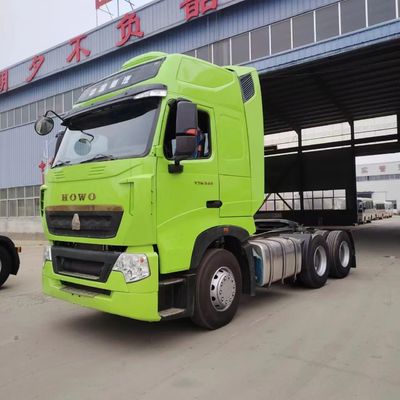 Un buon prezzo. Usato HOWO Sinotruk Traktor Truck T7H 540HP 6X4 con sistema multimediale finestra manuale in linea