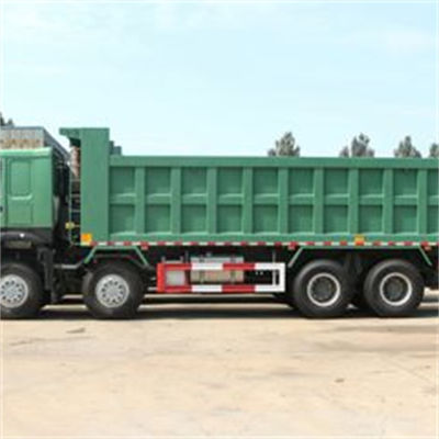 Un buon prezzo. SINOTRUK HOWO USED 375HP 8X4 LHD E RHD 300L DUMP TRUCK CARGO BOX LENGTH è 7600*2300*1500MM in linea